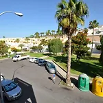 Paradise Court 29 Wifi Pool Апартаменти